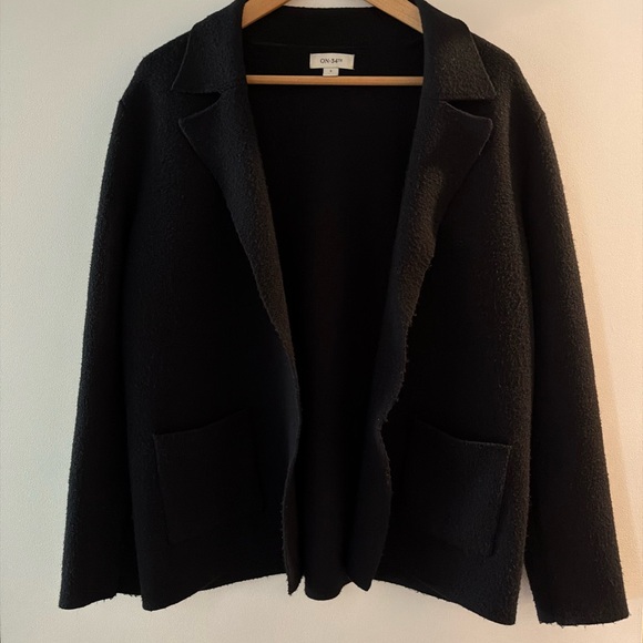 Chic Black Fuzzy Cardigan with Collar - Picture 2 of 5